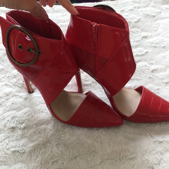 Izabella Rue  Stilettos - Picture 2 of 3